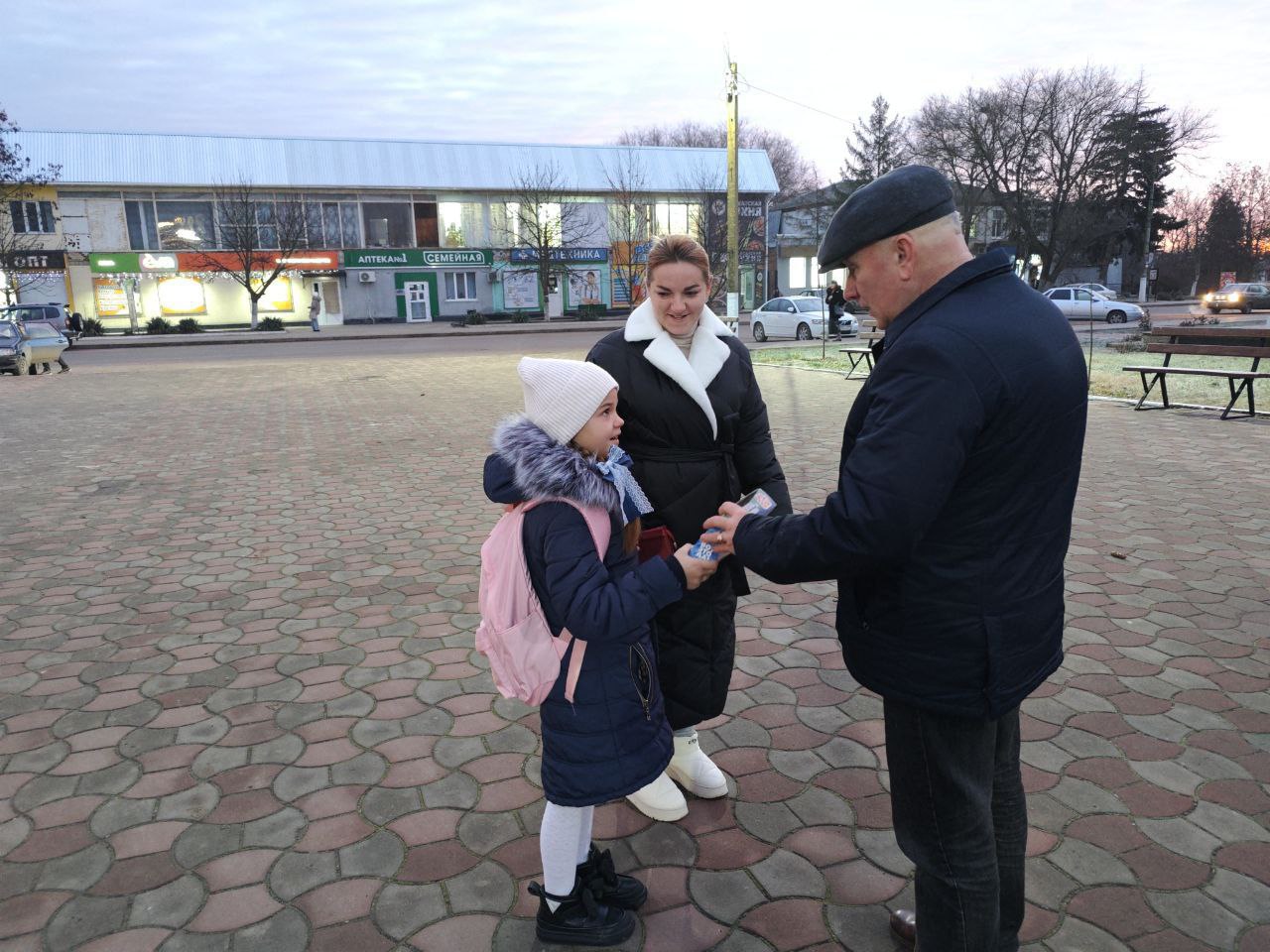 Праздничная акция в Каланчаке в День Святителя Николая Чудотворца.